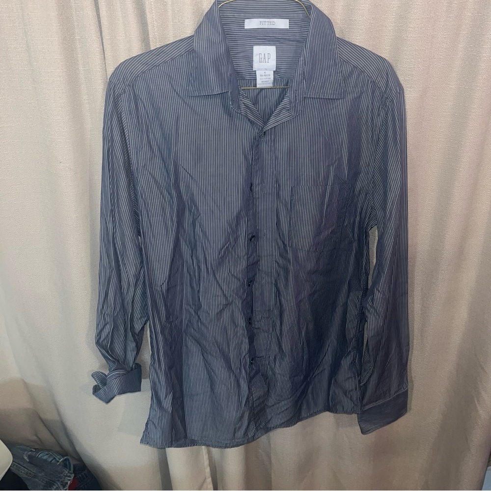 Gap fitted size small